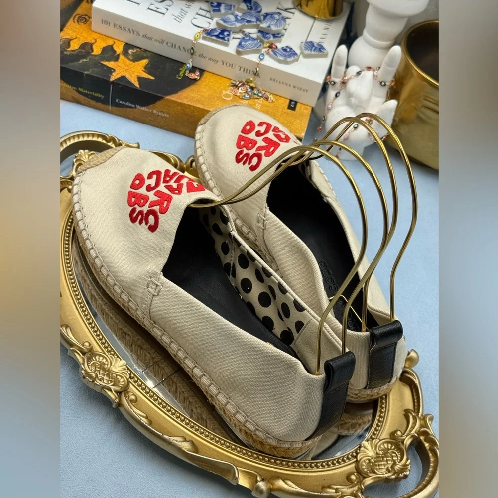 🆕 MARC JACOBS 🧿 NWOB The Marc Heart Espadrille Flat, Red & Cream - Sz 39 US 9